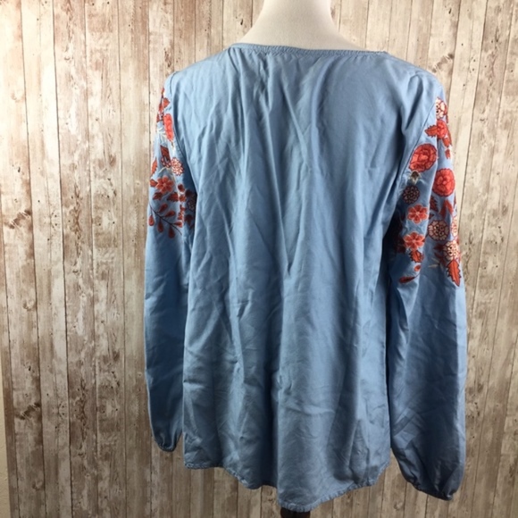 Sundance Blue Red Embroidered Floral Blouse Medium - Picture 4 of 5
